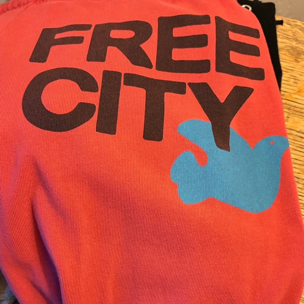 Freecity Red Sweatpants - Picture 6 of 7